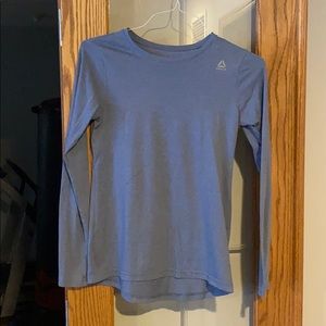 Womens long sleeve small faded blue reebok
